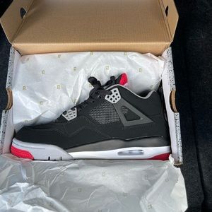 Rare pair of Jordan Retro IV OG “Bred” size 9.5 $250 serious inquiries only